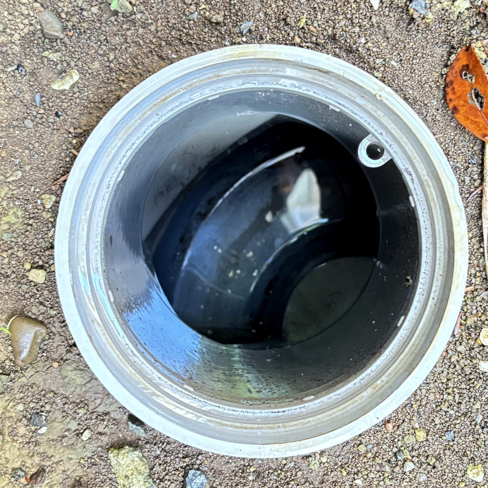 洗浄作業後の排水管